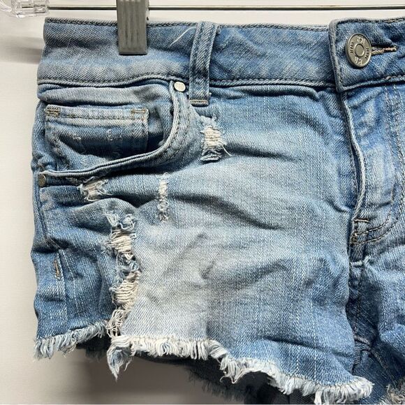 RSQ Womens Cabo Cut Off Shorts in Distresesed Light Blue Wash 3 - Picture 2 of 8